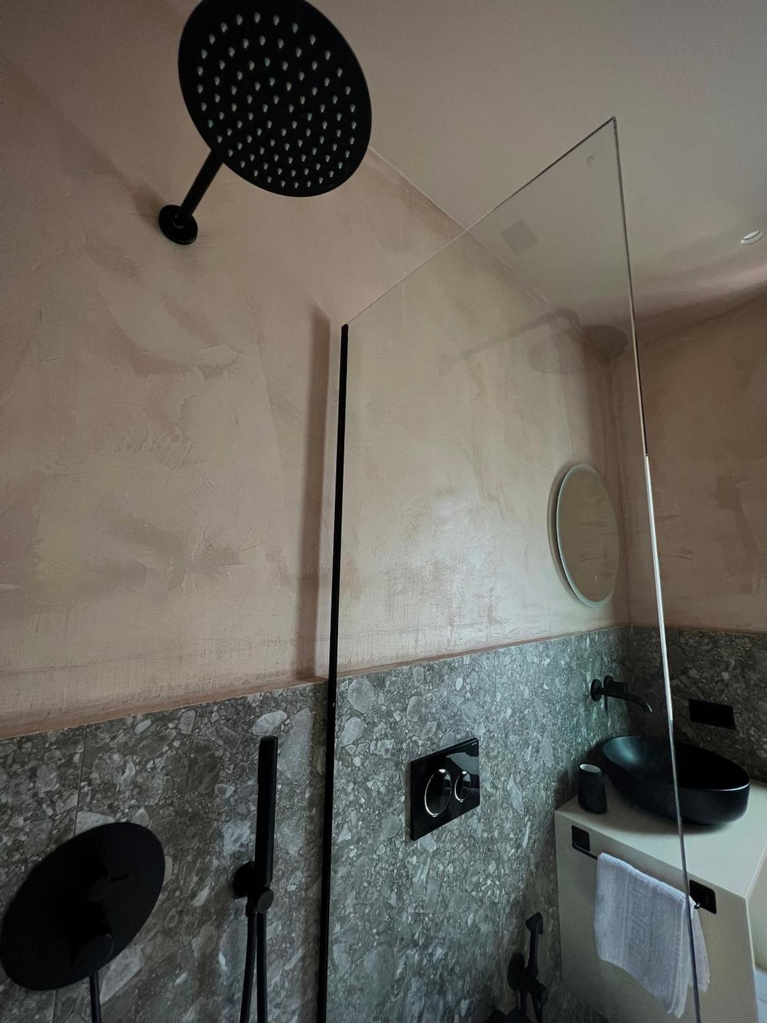 Rex Hotel Boutique Tiranë Ngoại thất bức ảnh