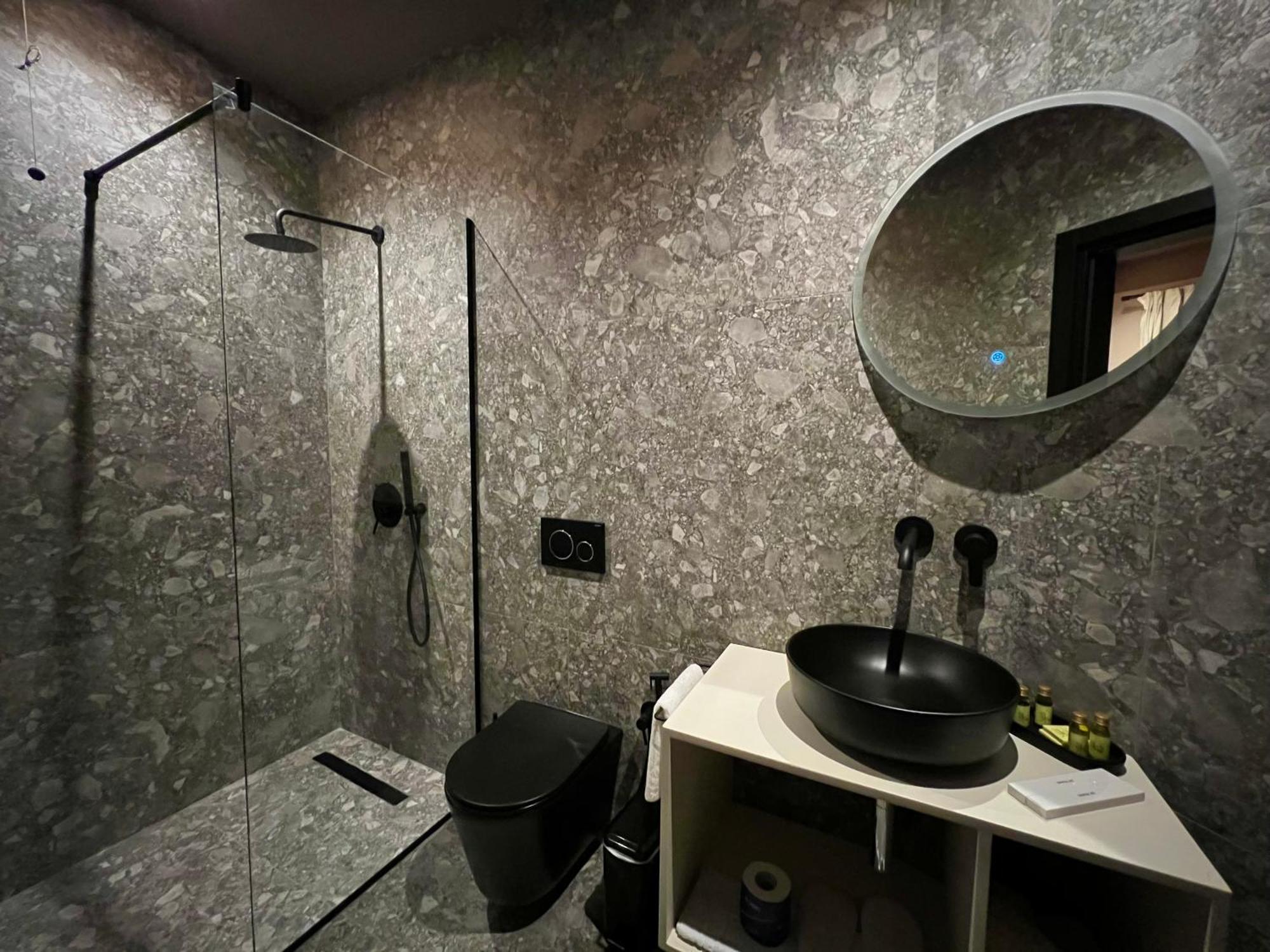 Rex Hotel Boutique Tiranë Ngoại thất bức ảnh