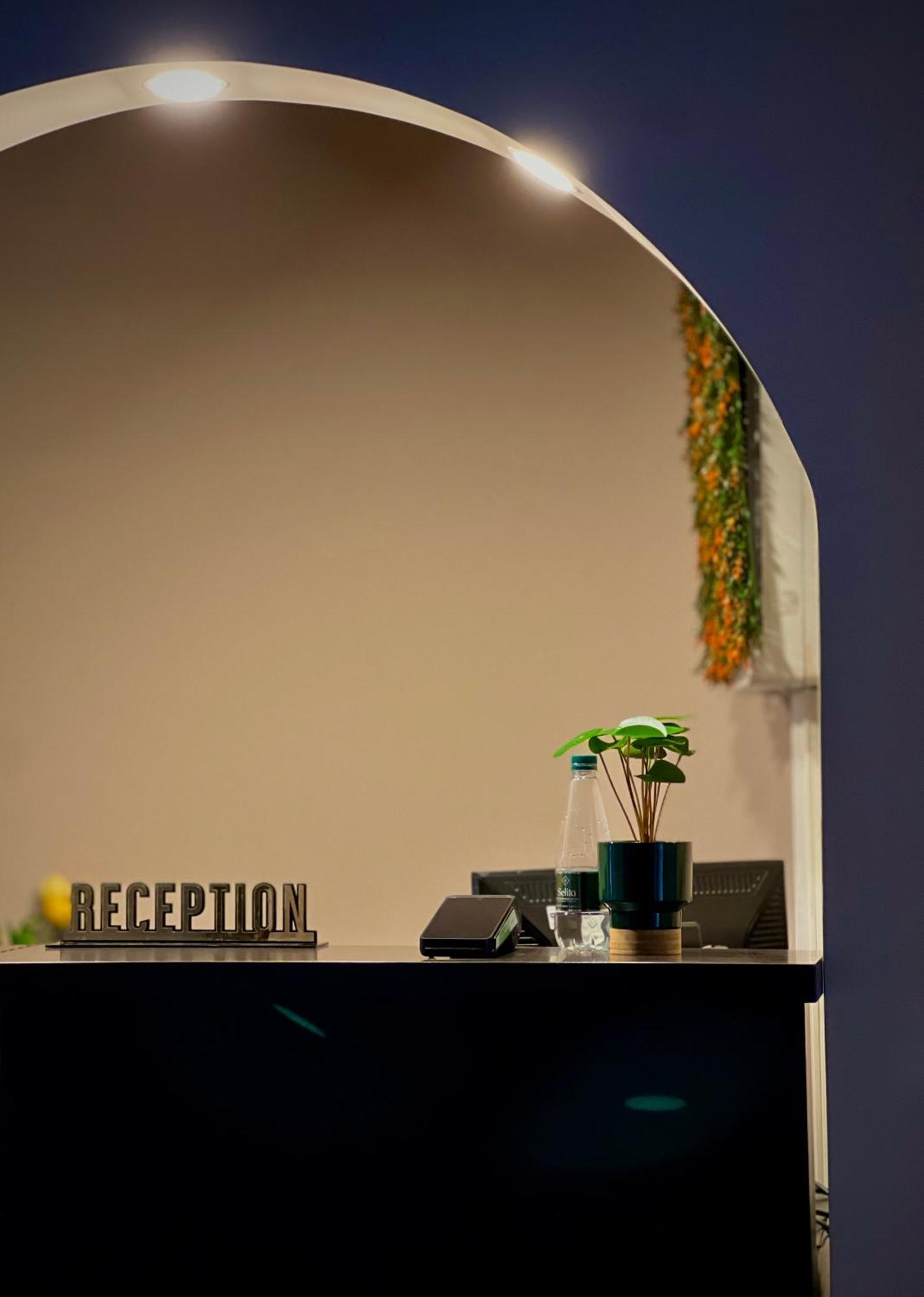 Rex Hotel Boutique Tiranë Ngoại thất bức ảnh
