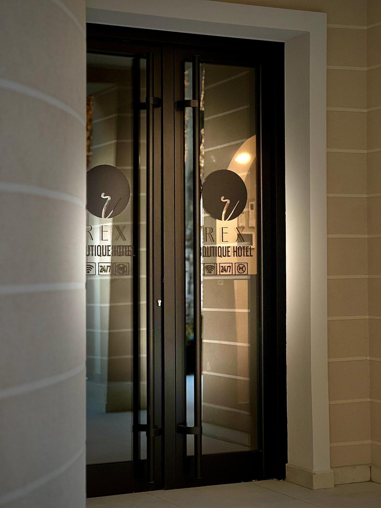 Rex Hotel Boutique Tiranë Ngoại thất bức ảnh